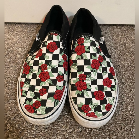Vans Women’s Asher Slip on Sneakers - Picture 2 of 8